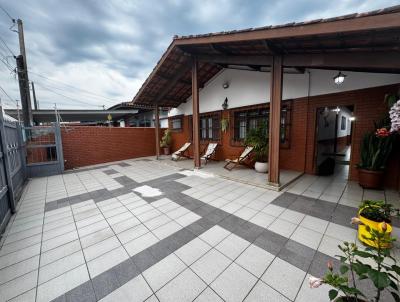 Casa para Venda, em Itanhaém, bairro Suarão, 3 dormitórios, 1 banheiro, 1 suíte, 3 vagas