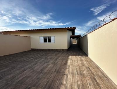 Casa para Venda, em Itanham, bairro Loty, 2 dormitrios, 1 banheiro, 1 sute, 2 vagas