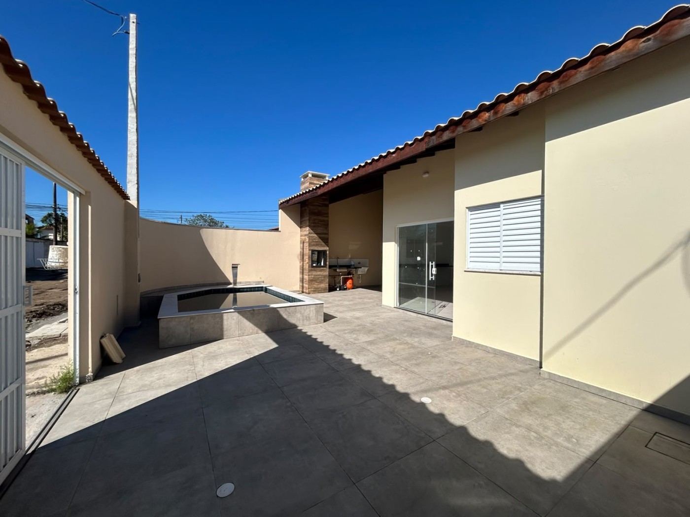 Casa para Venda, em Itanha�m, bairro Cibratel 2, 2 dormit�rios, 1 banheiro, 1 su�te, 2 vagas