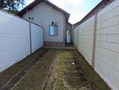 Casa para Venda, em Itanhaém, bairro Parque Augustus, 2 dormitórios, 1 banheiro, 1 vaga