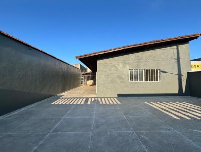 Casa para Venda, em Mongaguá, bairro Barigui, 2 dormitórios, 3 banheiros, 2 vagas