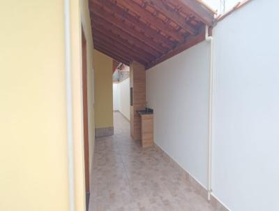 Casa para Venda, em Itanhaém, bairro Bopiranga, 2 dormitórios, 2 banheiros, 1 suíte, 2 vagas